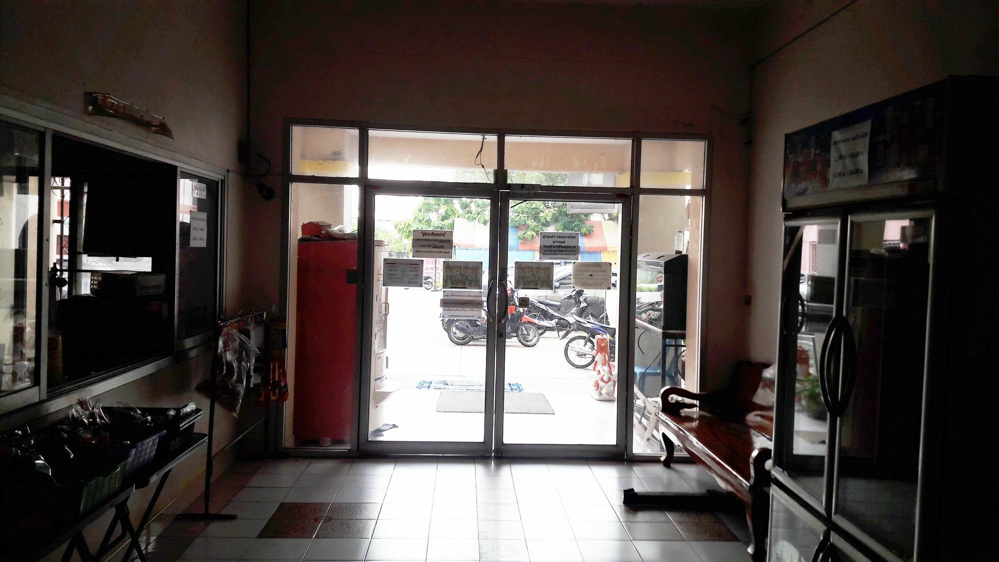 Bun Som Apartment Ban Don Lang Exterior photo
